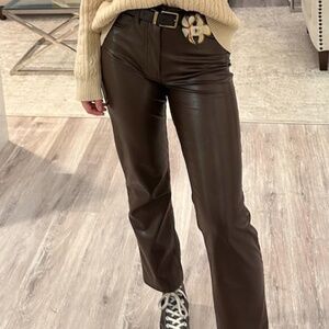 Abercrombie leather pants The 90s Straight Ultra High Rise Size 25/0